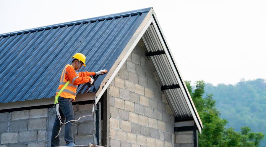 Expert flood damage restoration services in Sprakers, NY